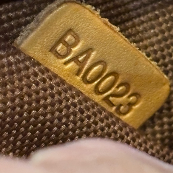 Authentic Louis Vuitton Monogram Tikal Shoulder Bag *READ* - Picture 14 of 15